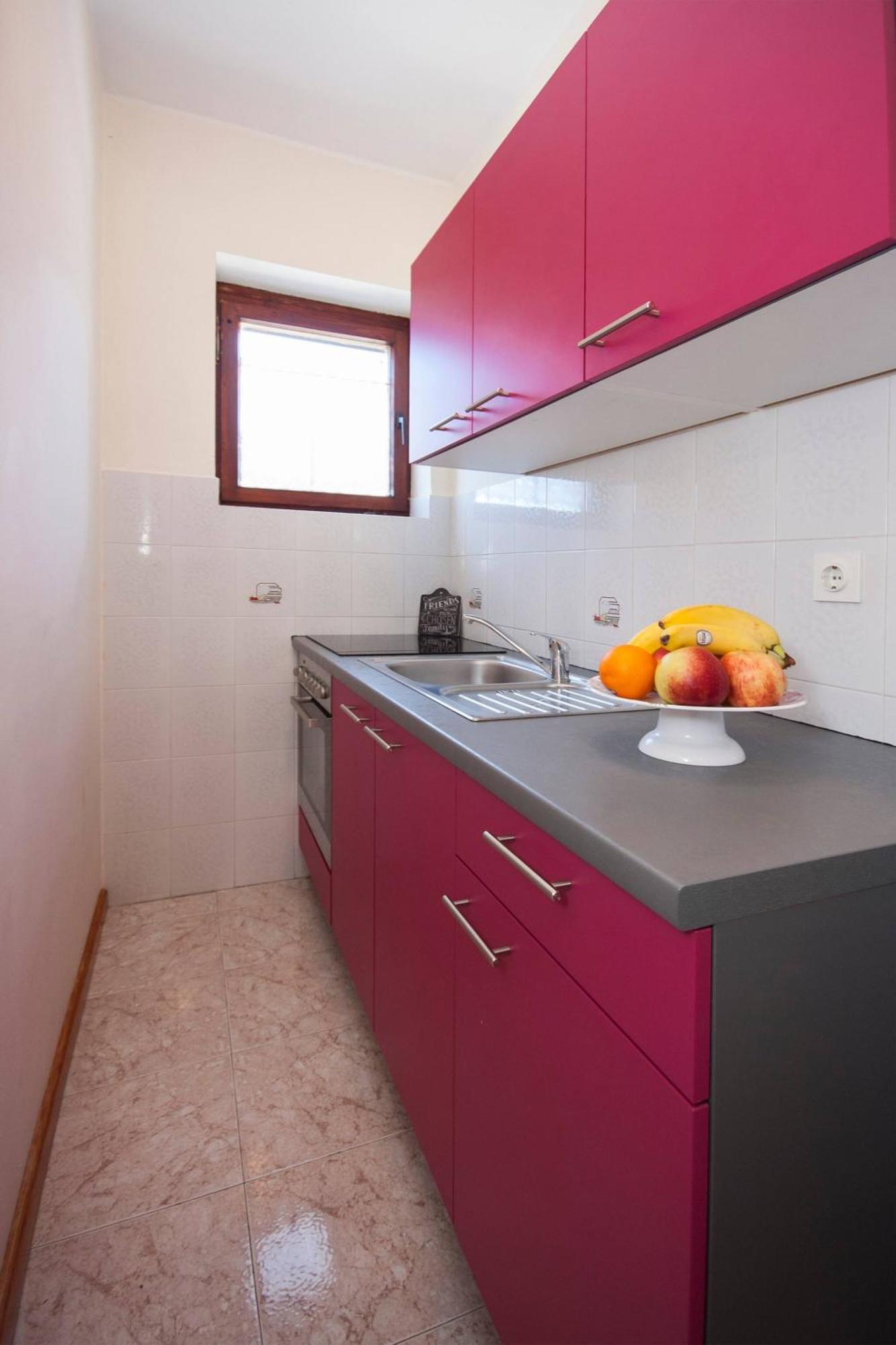 Family Apartments & Rooms Mikelin Primosten Exterior photo